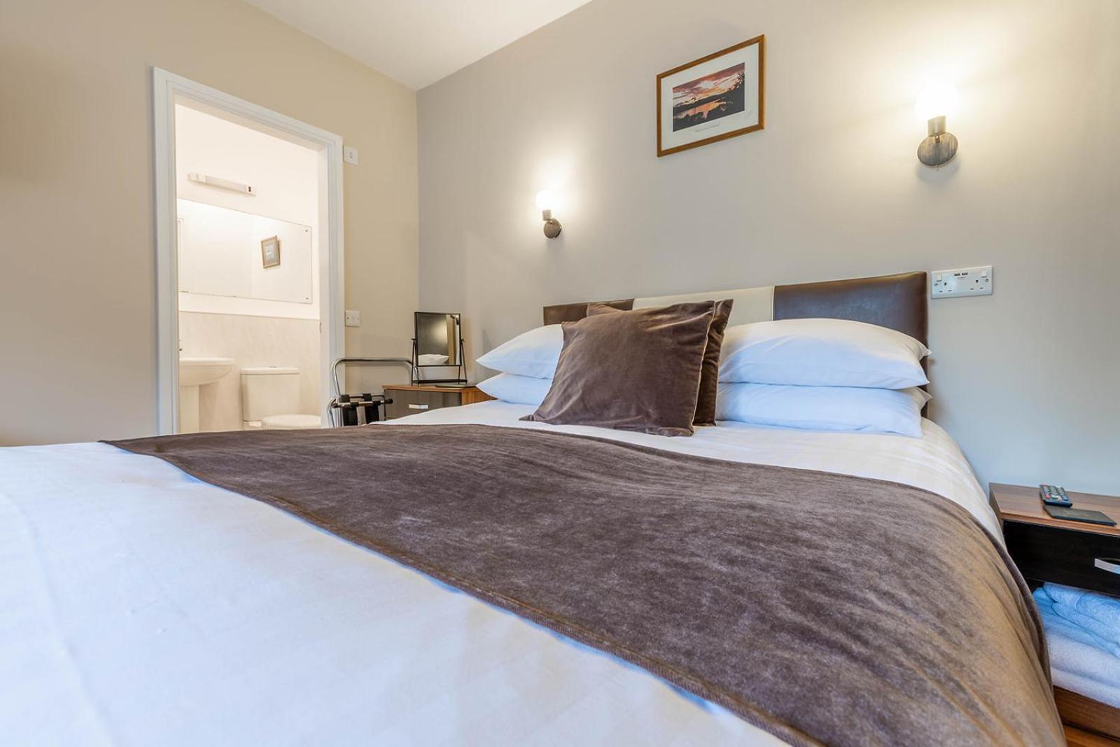 Windermere Studio Rooms - With Free Car Parking Onsite Екстериор снимка