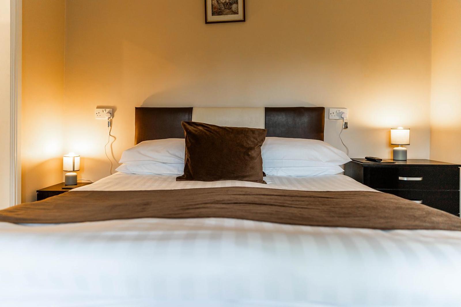 Windermere Studio Rooms - With Free Car Parking Onsite Екстериор снимка