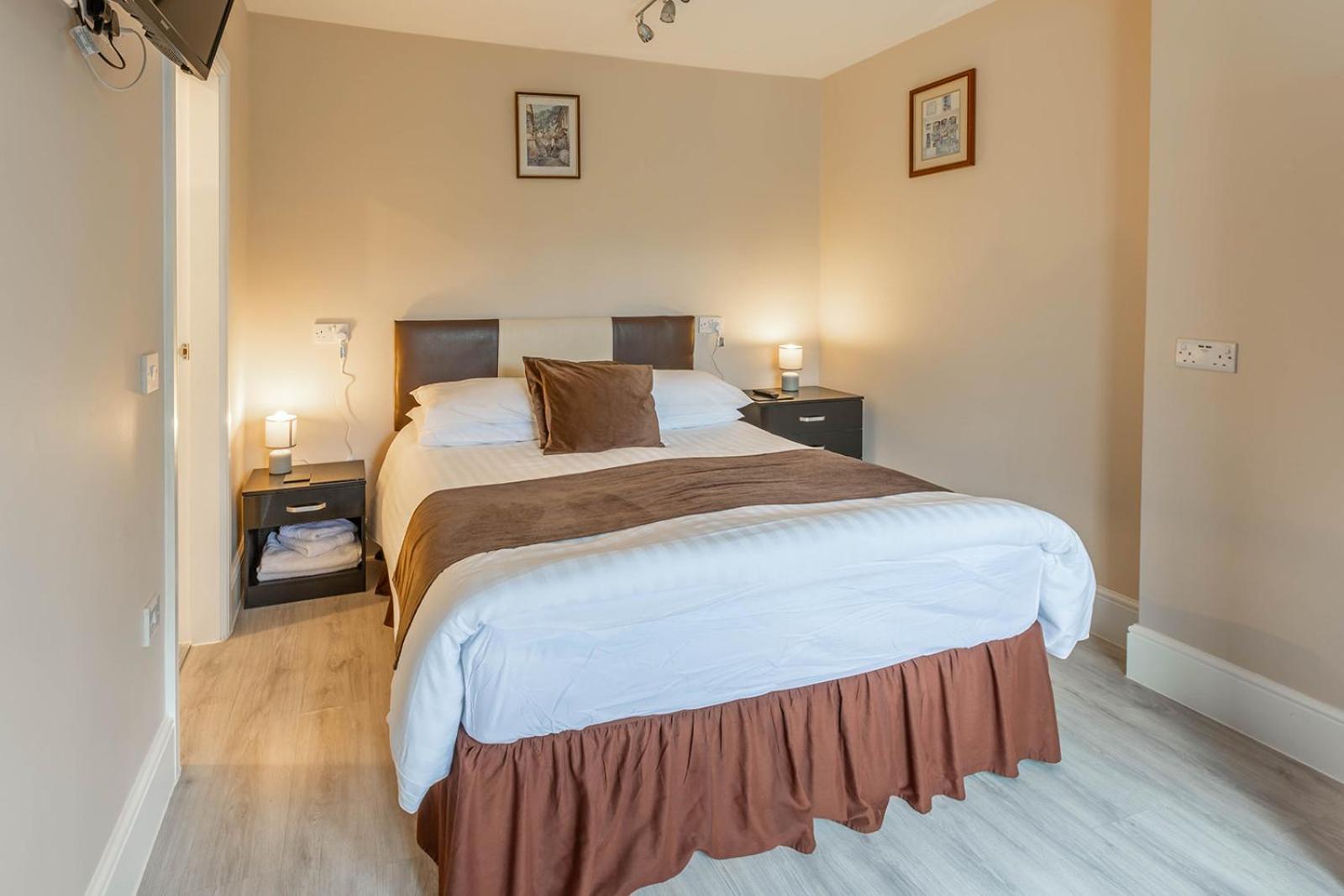 Windermere Studio Rooms - With Free Car Parking Onsite Екстериор снимка