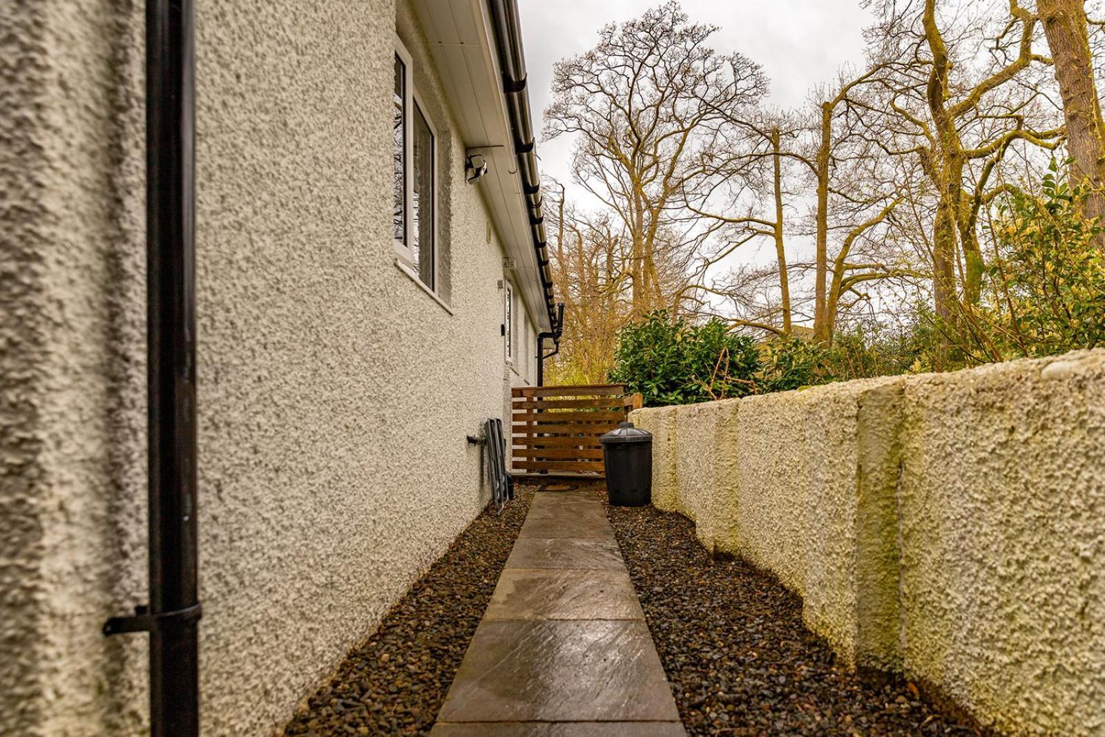 Windermere Studio Rooms - With Free Car Parking Onsite Екстериор снимка
