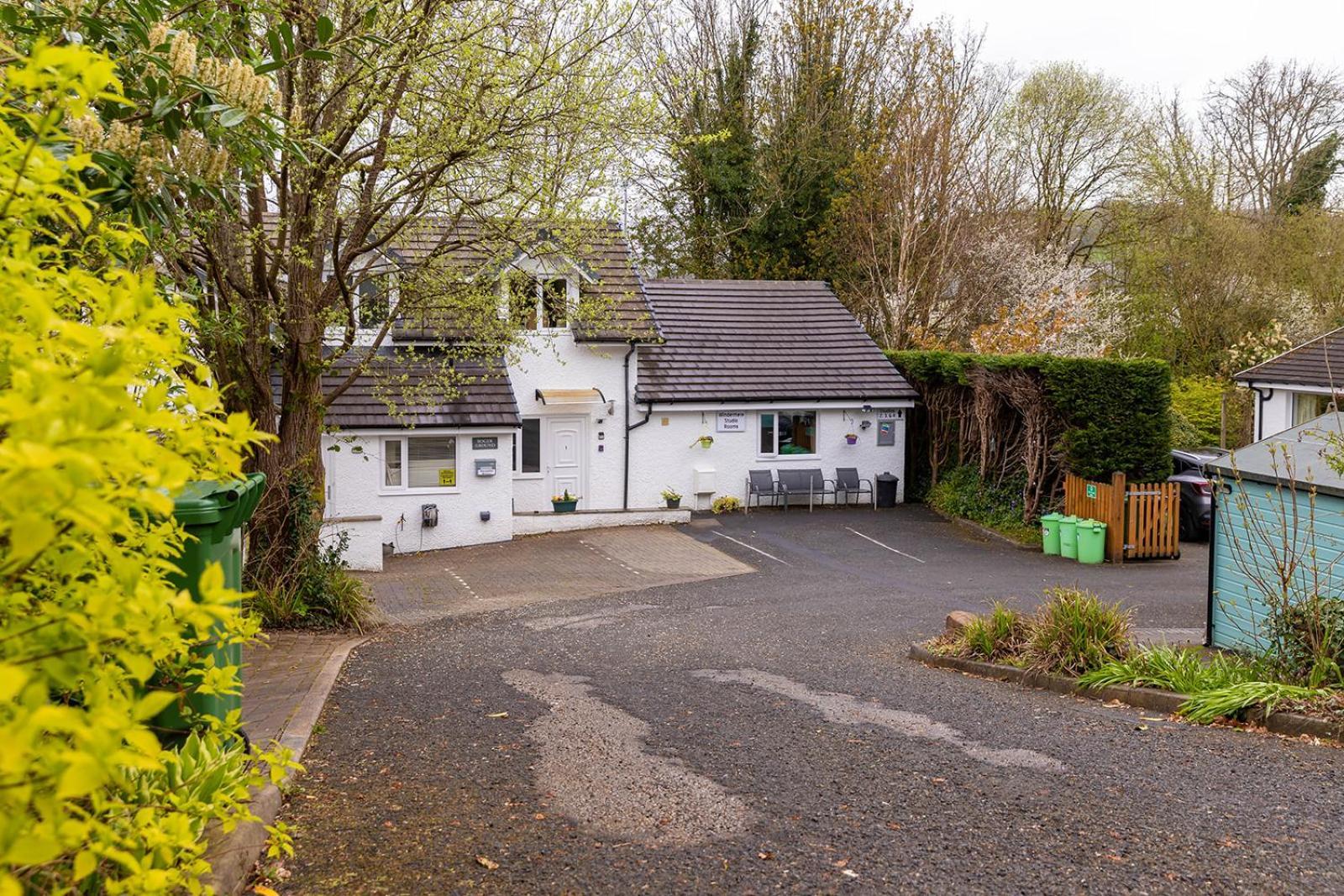 Windermere Studio Rooms - With Free Car Parking Onsite Екстериор снимка